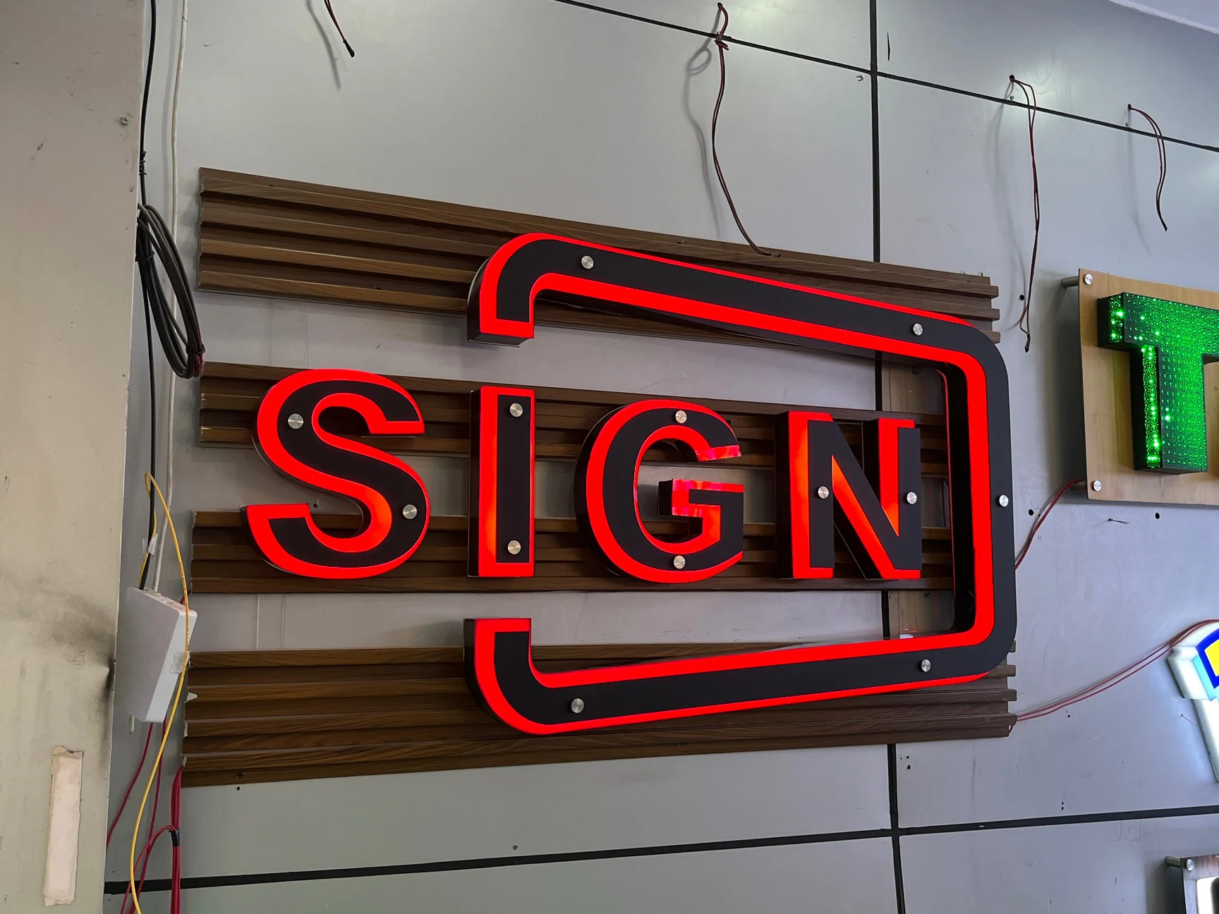 Signage & Signboard Company in Hamdan Street